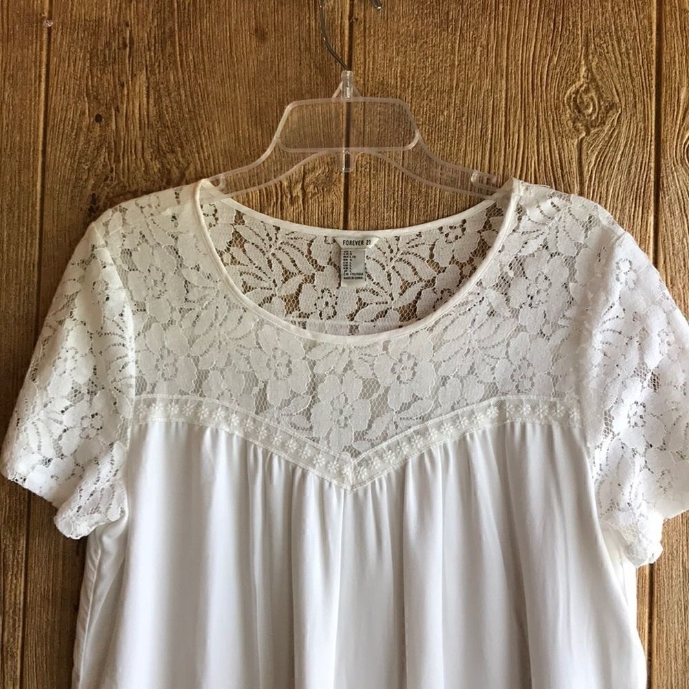 šForeverā
21āCreamā
LaceĀ Dress - Picture 2 of 4
